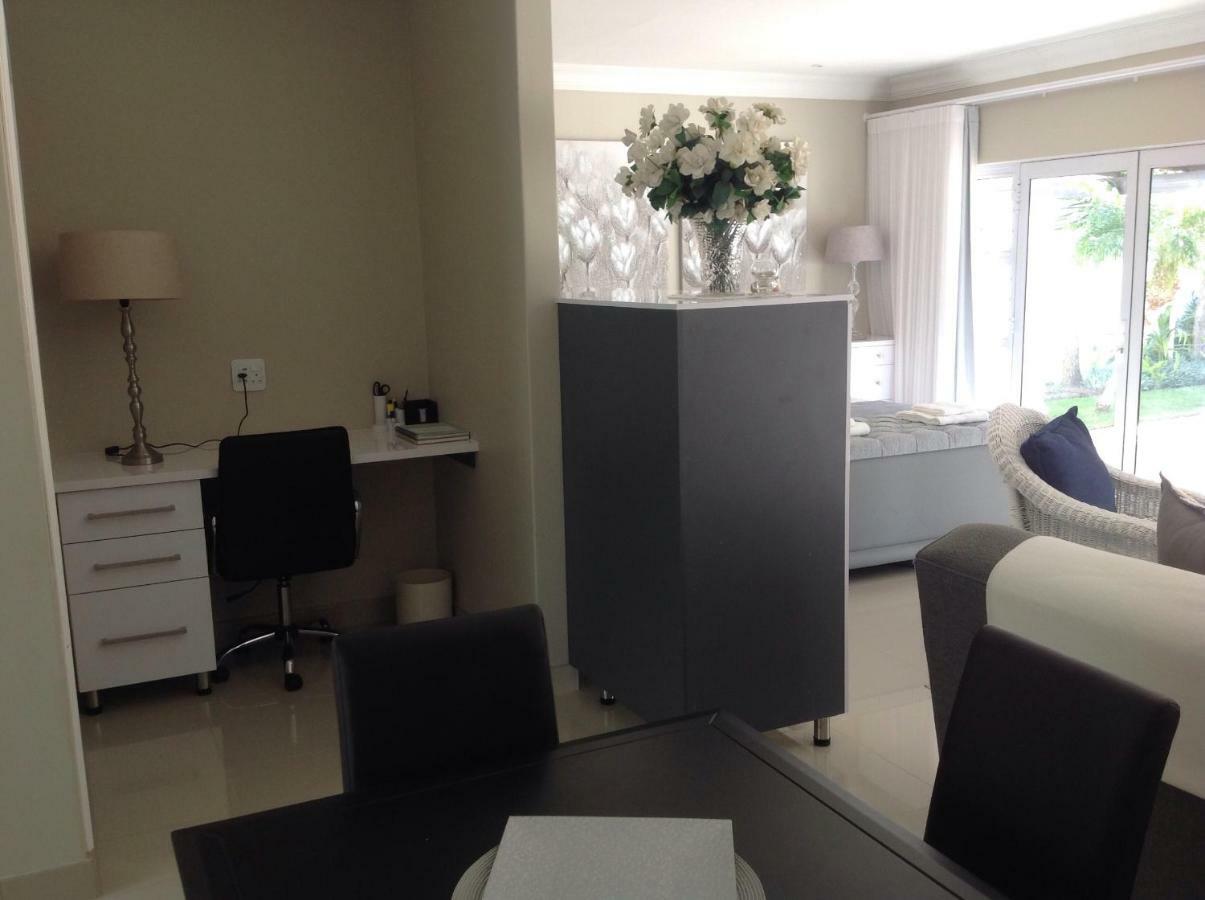The Studio Apartment Port Elizabeth Bagian luar foto